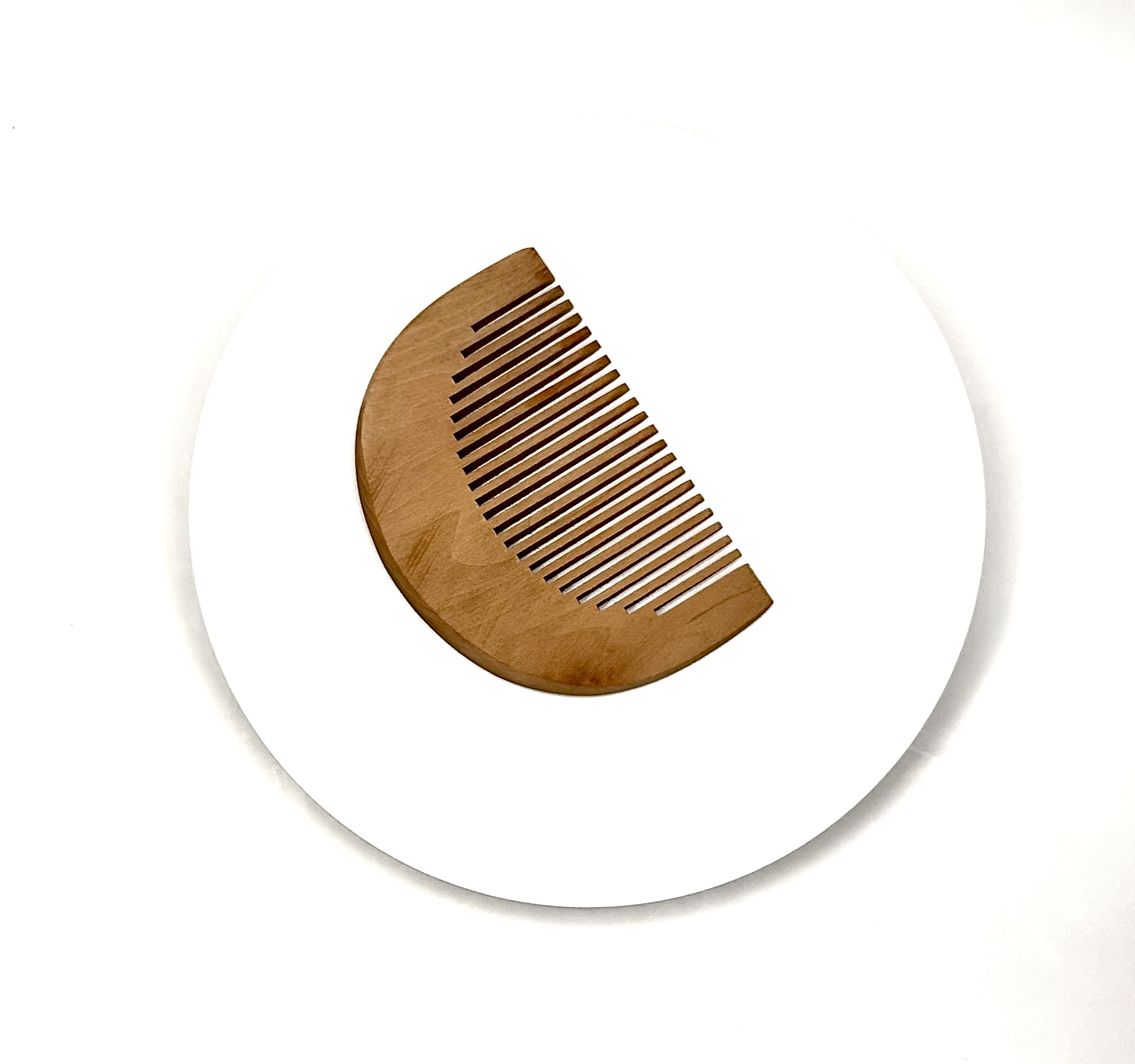 Peigne à barbe en bois